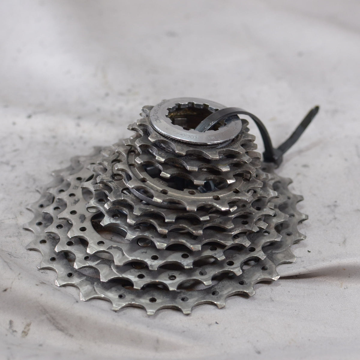 シマノDURA-ACE 10速　CS-7900 11-28T Shimano Dura Ace 7900 CS-7900 10 Speed Cassette 11-28T