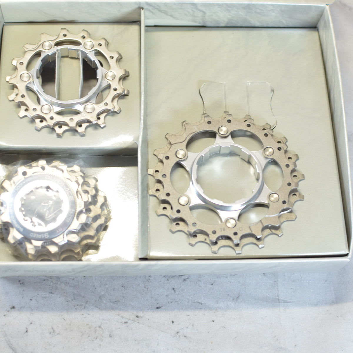 DURA-ACE CS-7700 9速スプロケット シマノ DURA-ACE CS-7700 12-21T 9S スプロケット