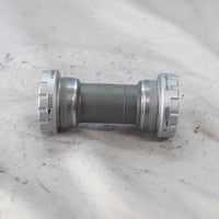 Shimano Ultegra 6600 BB-6600 SM-FC6600  English Bottom Bracket, 9/10 EXC