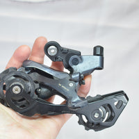 VG++ Shimano Ultegra R8000 RD-R8000-GS Medium Cage 11 Speed Rear Derailleur