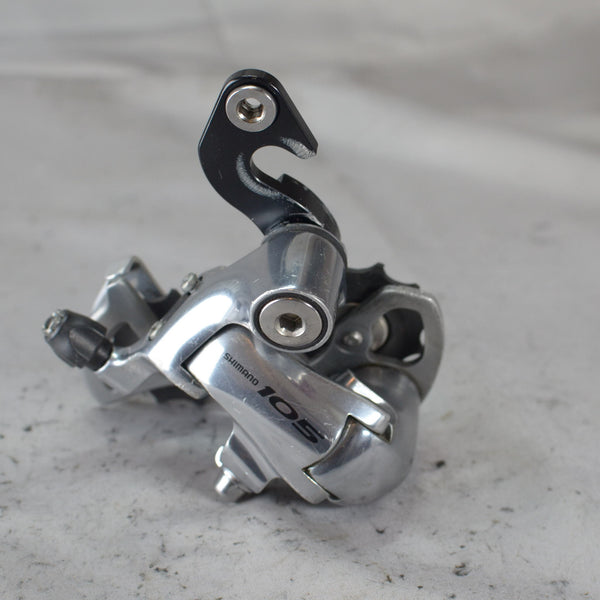 Shimano 5600 retailer rear derailleur