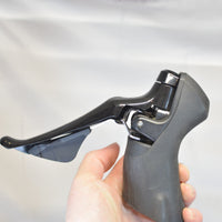 Shimano 105 5700 ST-5700 RIGHT/REAR 10 速 STI 变速杆，黑色，8/10 VG