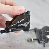 Shimano 105 7000 BR-R7070 Flat Mount Disc Brake Calipers Pair/Set, VG