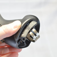Shimano 105 5700 ST-5700 左/前 2x 双 STI 变速杆，黑色，8/10 VG