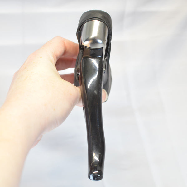 Shimano 105 5700 ST-5700 LINKS/VORNE 2x Double STI Shifter, Schwarz, 8/10 VG