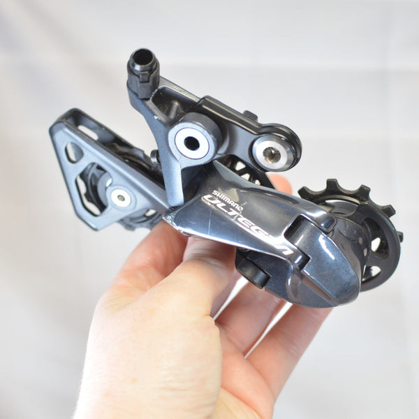 Shimano Ultegra R8000 RD-R8000-GS Medium Cage 11 Speed Rear Derailleur 9/10 EXC+