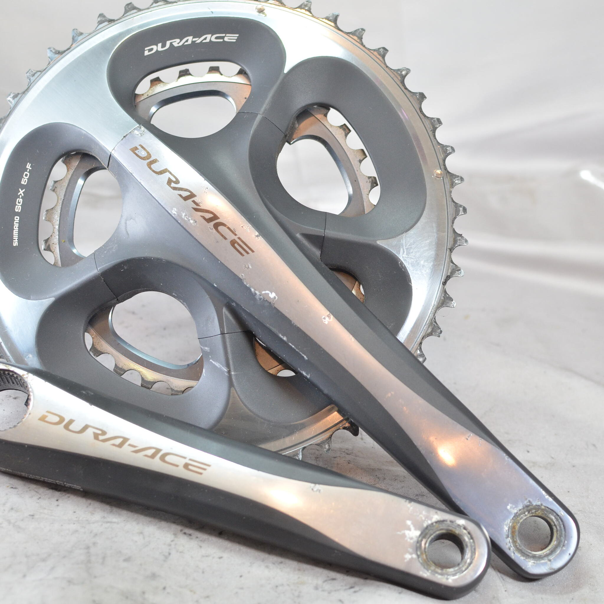 シマノ　7900系DURA−ACE 52−39 Shimano DURA ACE FC-7900 crankset 52-39 teeth hollowtech II